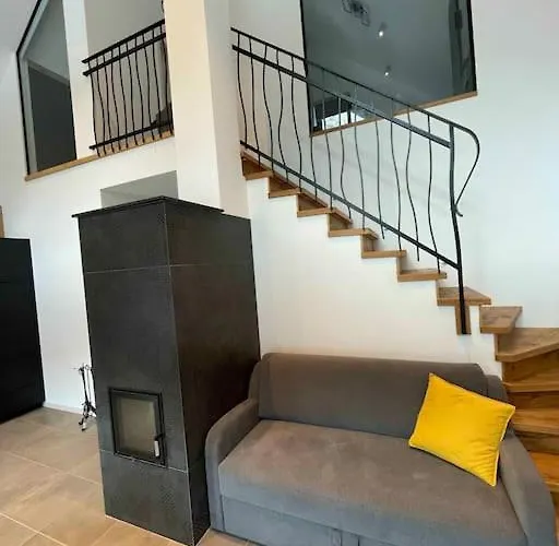 Alpine Wooden With A View וילה